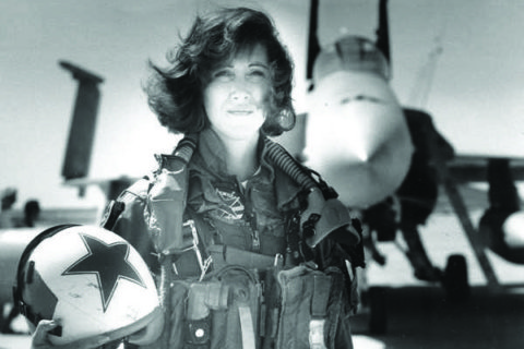Southwest Airlines pilot Tammie Jo Shults flew above the glass ceiling