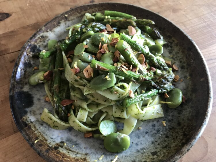 Go green for Earth Day with this spring veggie pasta recipe | Grok Nation