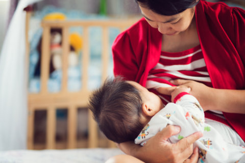 What is the international breastfeeding resolution, and why is the U.S. against it?