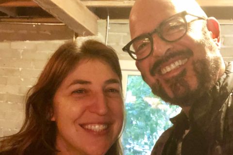 When Mayim got cat help from Jackson Galaxy