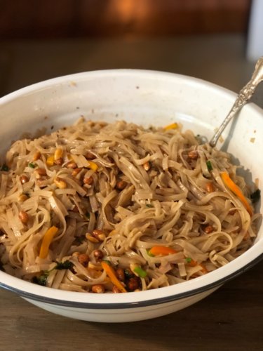 Mayim Bialik vegan Thai Pasta